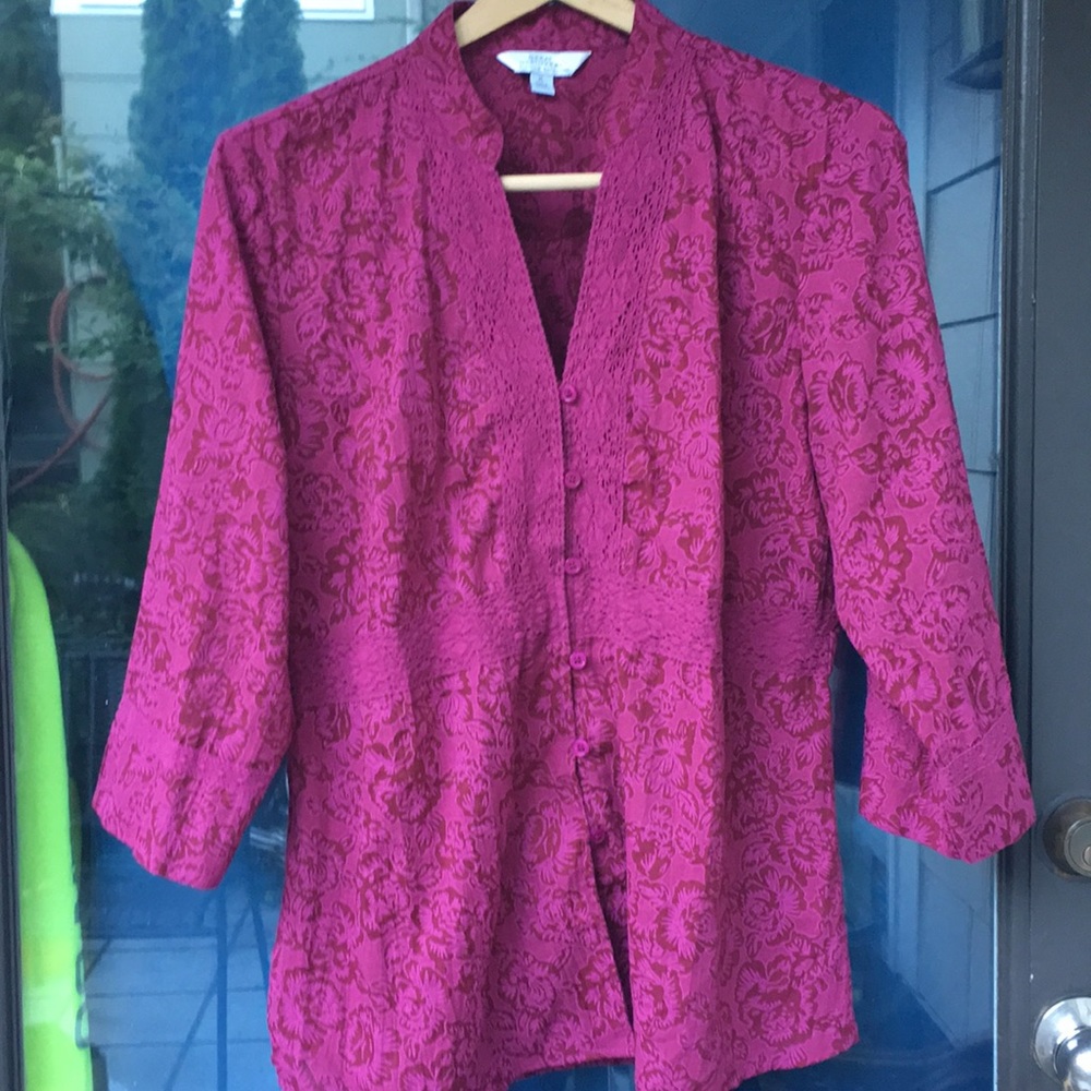 Red V-neck fancy top